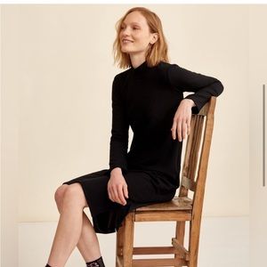 Amour Vert Rose Luxe Fleece Dress, Black, Large